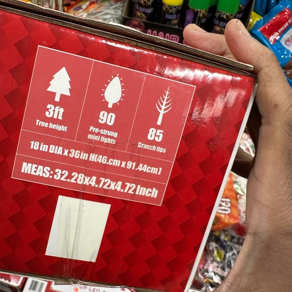 LED Christmas Tree - - Picture 5 of 6